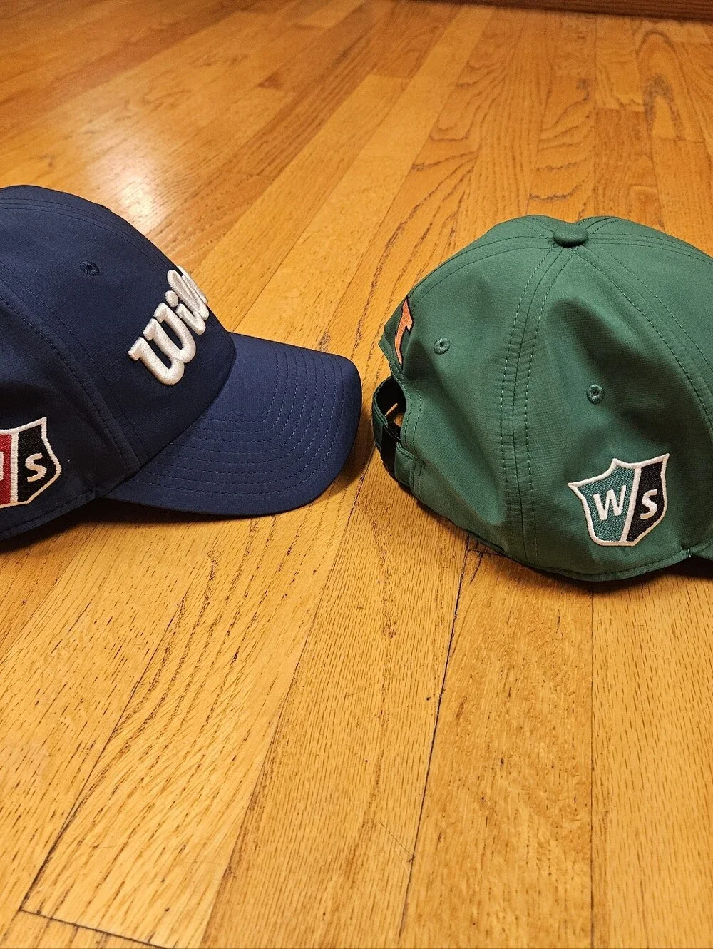 2 Wilson Golf Hats With University Of Illinois Logo On The Back